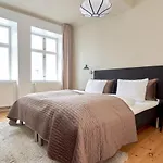 Daire Spacious 3b W Double Beds Centre *