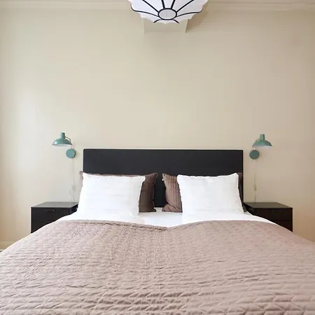 Spacious 3b W Double Beds Centre * 코펜하겐