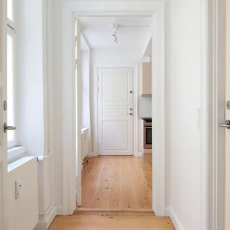 Spacious 3b W Double Beds Centre Apartment *